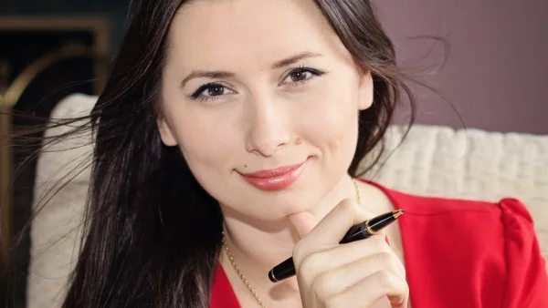 Наталия Кобилкина дава 69 съвета за съблазняване