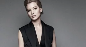 Дженифър Лорънс отново за Dior
