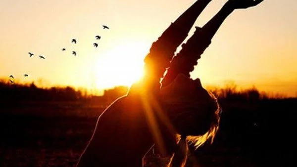 8 причини да започваш деня със слънчеви упражнения