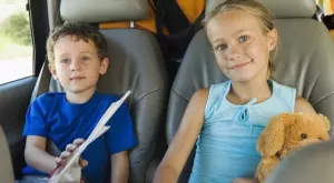 С деца на път: 5 забавления за пътуване с кола