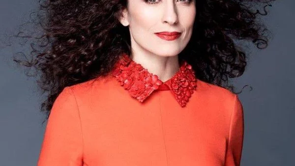    Саня Армутлиева е четвъртият член от журито на X Factor