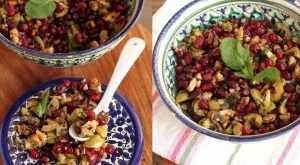 Салата с маслини, орехи и нар