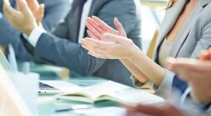 5 съвета как да изпъкнете на работа