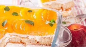 Лесен сладкиш с праскови и маскарпоне