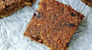 Безглутеново брауни с фурми и банани