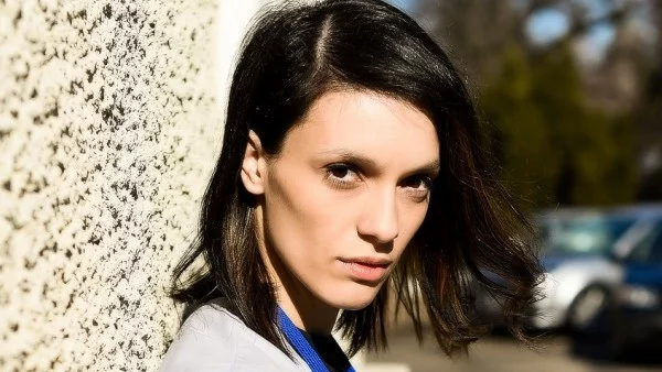  Луиза Григорова става лекарка