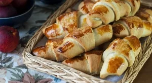 Кифлички със сирене