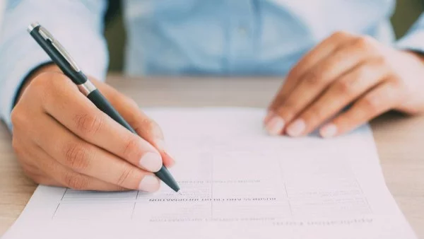 13 неща, които не трябва да включвате в CV-то си