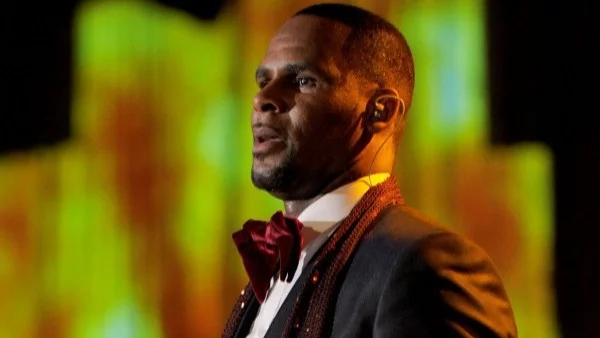 R Kelly призна, че е бил сексуално насилван като дете