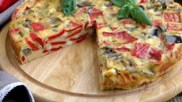 Солен пай с патладжан и червени чушки