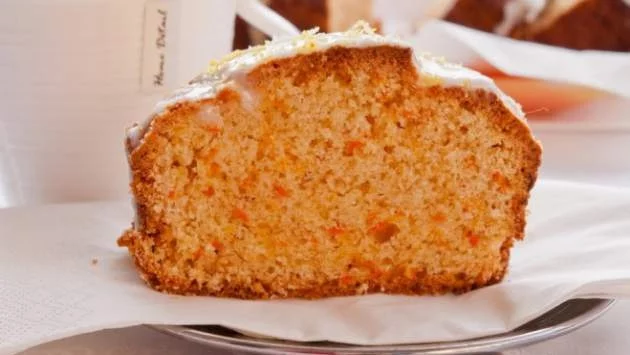 Кекс с моркови и лимонова глазура
