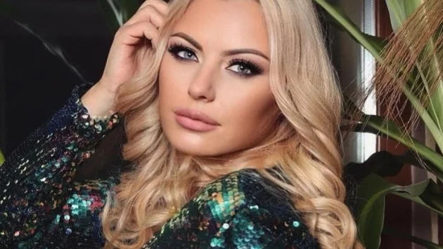 Вижте Камелия преди славата (СНИМКИ)