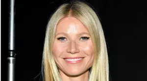 Гуинет Полтроу стана на 50 и се съблече чисто гола (СНИМКА)