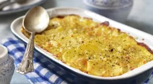 Печени картофи с яйца