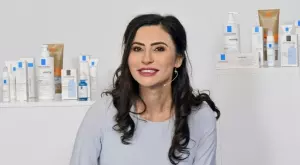  La Roche-Posay стартира кампанията #skinismorethanskin, за да разбие клишетата за проблемна кожа