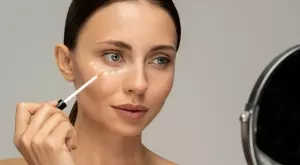 Трикове при нанасянето на коректор, които научихме от TikTok