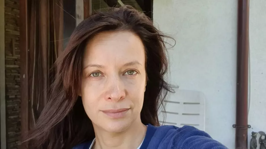 Яна Маринова: Имах гадже, което ме смилаше от бой