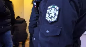 Виц на деня: Полицай среща пиян врачанин