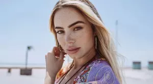    Да бъдеш сам не е страшно, страшно е да се чувстваш самотен до човек, който не те цени   