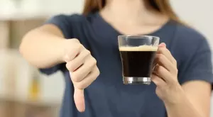 Хората, които никога НЕ трябва да пият кафе
