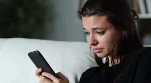 Ако искате да забравите бившия си, НЕ правете тези 10 неща