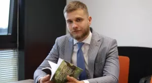 Родственик на Христо Ботев издаде стихосбирка 