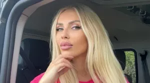 Жаси от "Сделка или не" роди четвъртото си дете (СНИМКИ)